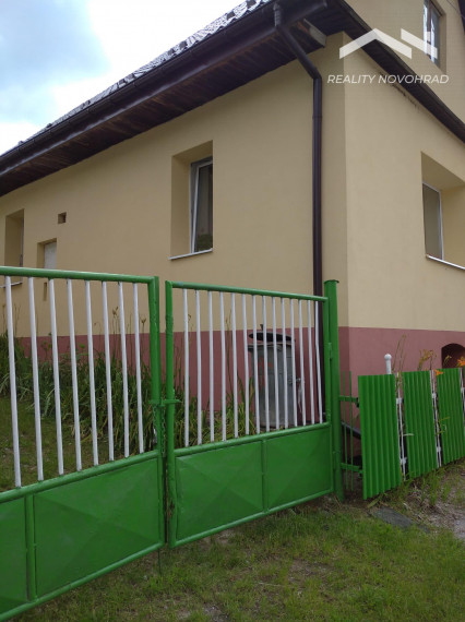!!AKCIA!! Dvojgeneračné bývanie v domoch len 2km od Revúcej