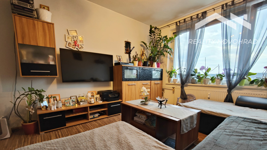 Zrekonštruovaný 2.izb.byt s loggiou a klimatizáciou