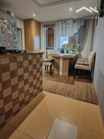 Zrekonštruovaný 2.izb.byt s loggiou a klimatizáciou