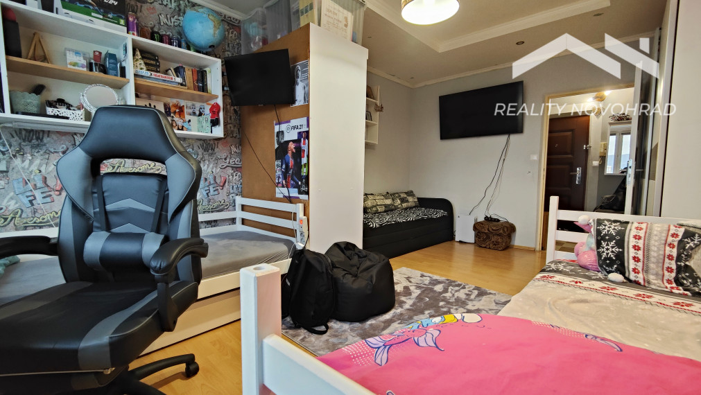 Zrekonštruovaný 2.izb.byt s loggiou a klimatizáciou