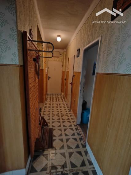 Priestranný 3-izbový tehlový byt v centre Lučenca – ideálne bývanie aj investícia