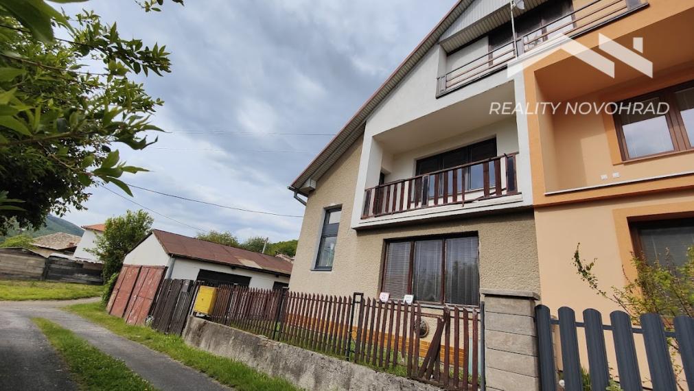 VÝNIMOČNÁ CENA ! Dvojpodlažný rodinný 1/2 dom v Cinobani za cenu bytu