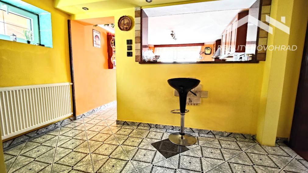 Rodinný dom s bazénom v pokojnej lokalite Lučenca