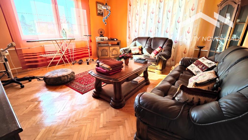 Rodinný dom s bazénom v pokojnej lokalite Lučenca