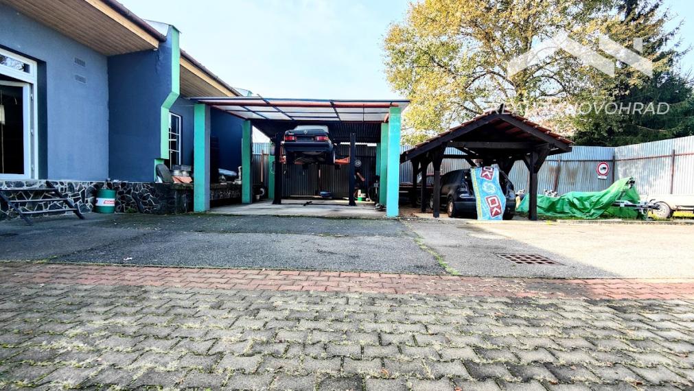 Polyfunkčná budova s  potenciálom: kancelárie, bývanie, dielňa, sklady