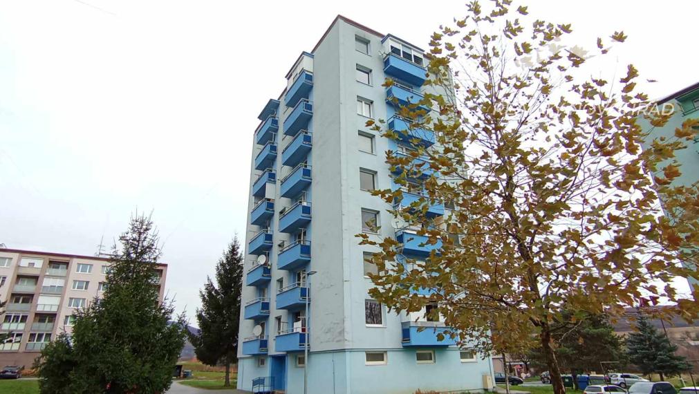 Príjemný trojizbový byt na sídlisku v Cinobani