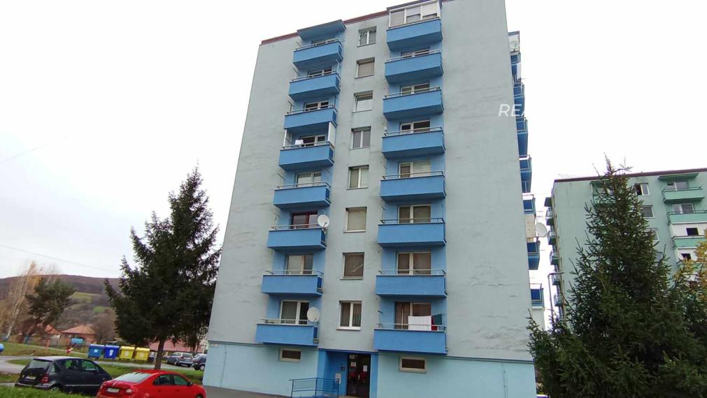 Príjemný trojizbový byt na sídlisku v Cinobani