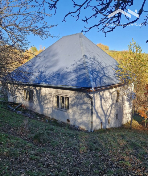 Hľadáte únik pred svetom - chalupa  na polosamote