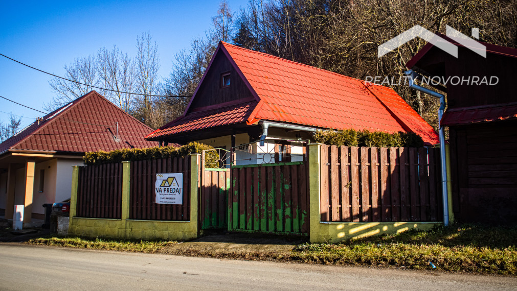 Unikátna drevená chalupa v obci Divín- AKCIA !!!