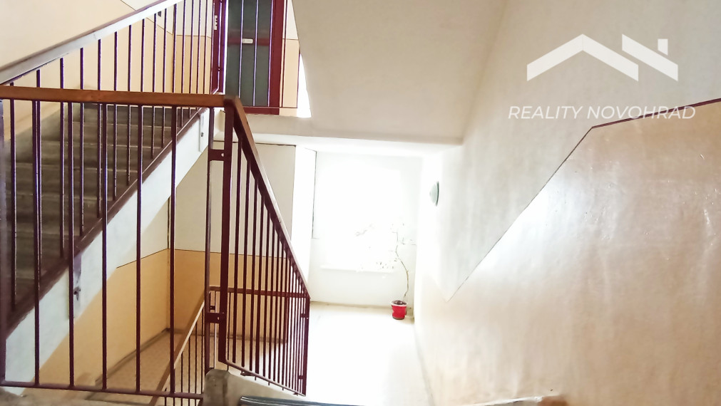 Pekný zachovalý 2+1 byt na Rúbanisku III v Lučenci