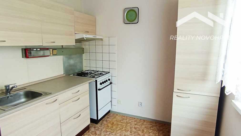 Pekný zachovalý 2+1 byt na Rúbanisku III v Lučenci