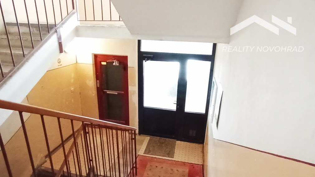 Pekný zachovalý 2+1 byt na Rúbanisku III v Lučenci