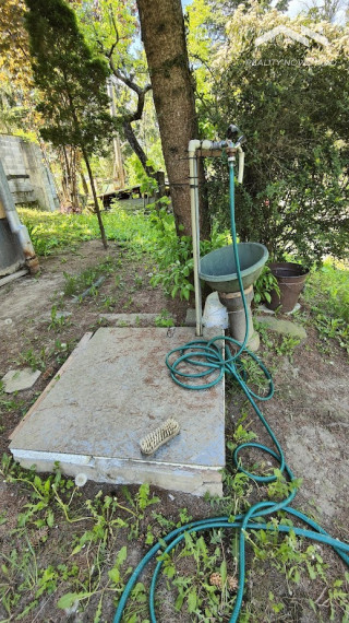 Vinica: Rozprávková záhrada s rekreačnou chatou a potenciálom celoročného bývania.