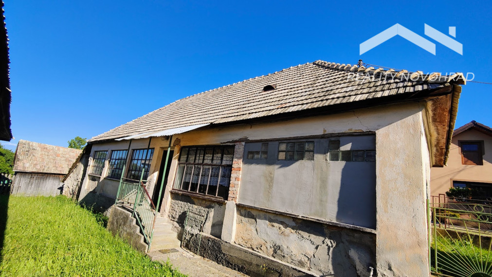 Exkluzívne u Nás: Váš Vidiecky Raj v Malebnej Budinej – Gánkový Dom s Obrovským Potenciálom