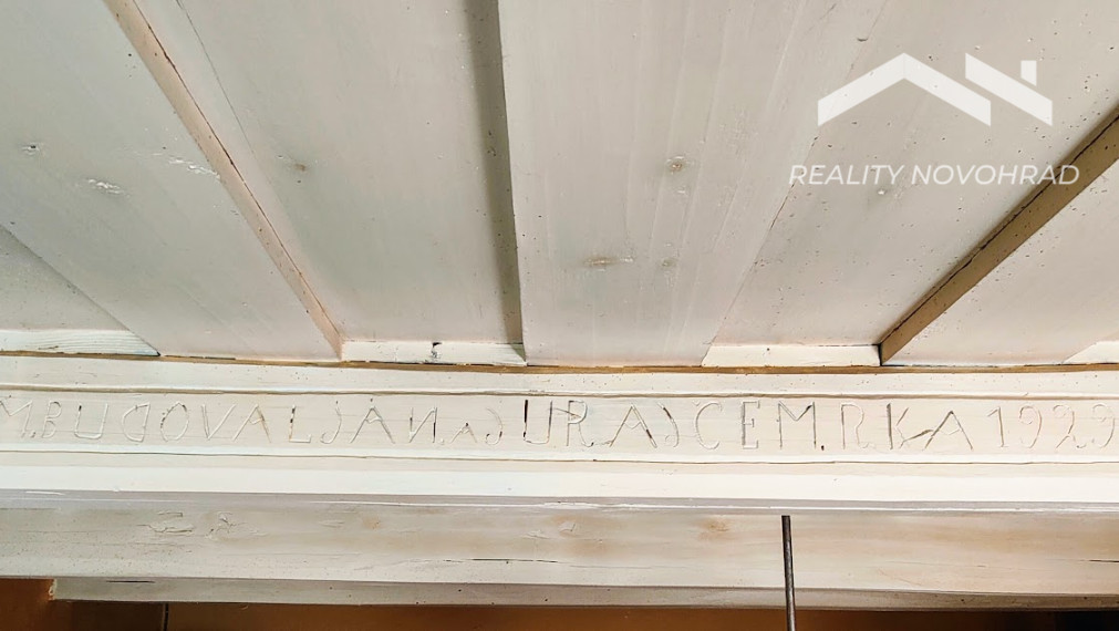 Exkluzívne u Nás: Váš Vidiecky Raj v Malebnej Budinej – Gánkový Dom s Obrovským Potenciálom