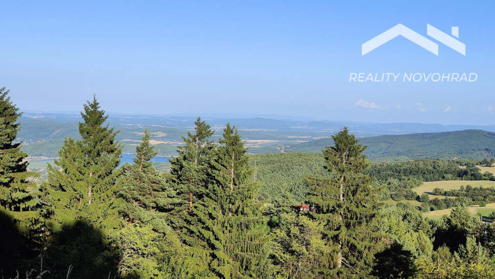 Exkluzívne u Nás: Váš Vidiecky Raj v Malebnej Budinej – Gánkový Dom s Obrovským Potenciálom