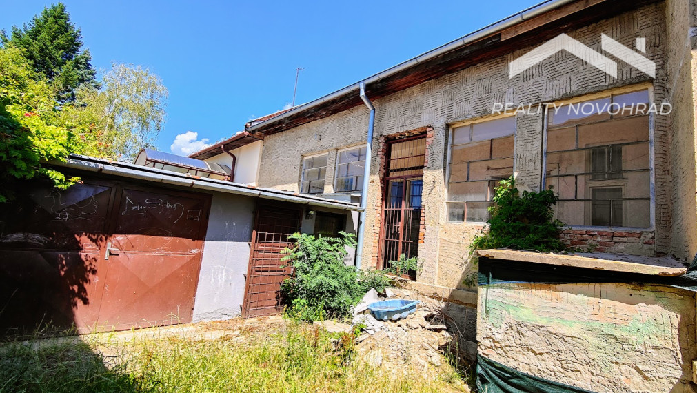 AKCIA Podnikateľský Potenciál: Rodinný Dom vo Frekventovanej Časti Lučenca