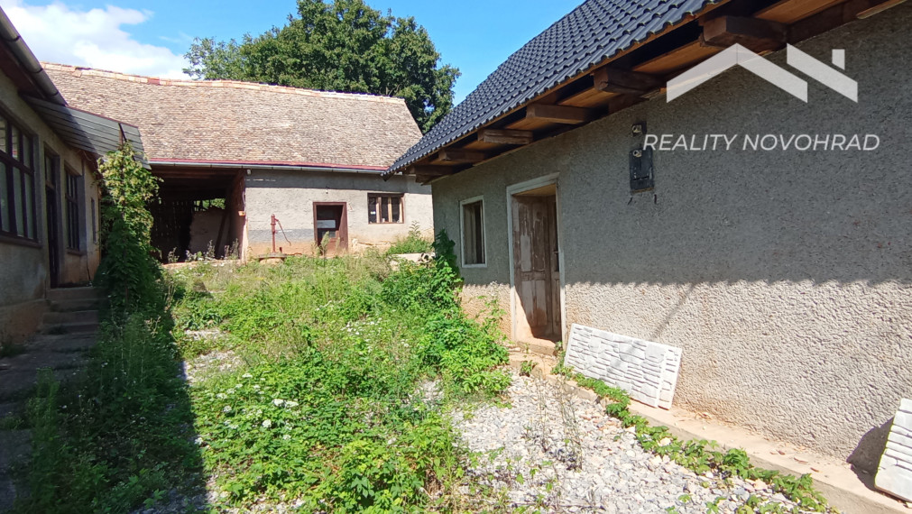 Predaj rodinného domu s veľkým pozemkom v Cinobani