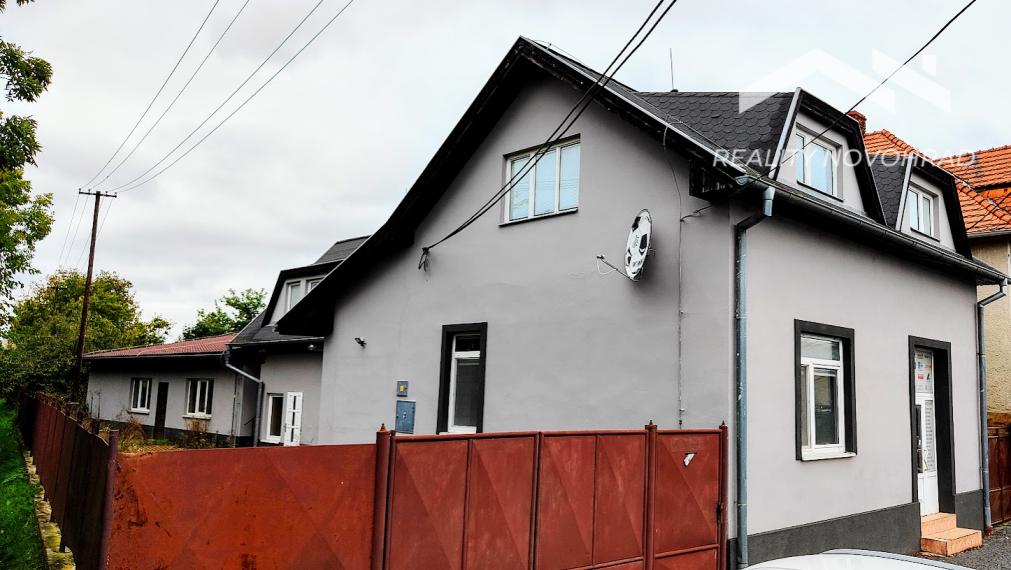 Fiľakovo – Polyfunkčný objekt s Veľkým Potenciálom: Gastro, Ubytovanie aj Služby