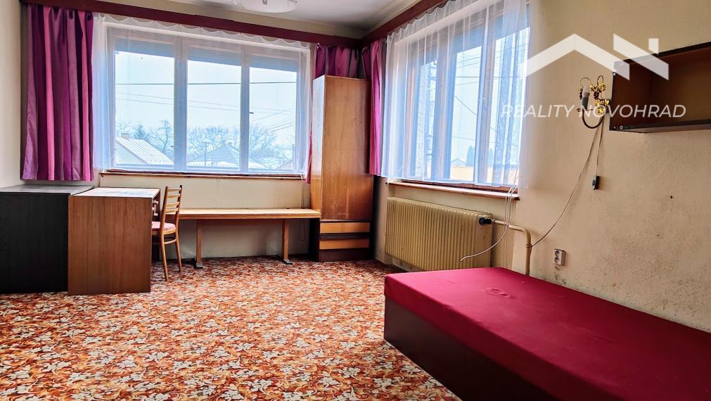 Dvojpodlažný rodinný dom v obľúbenej lokalite Malá Ves