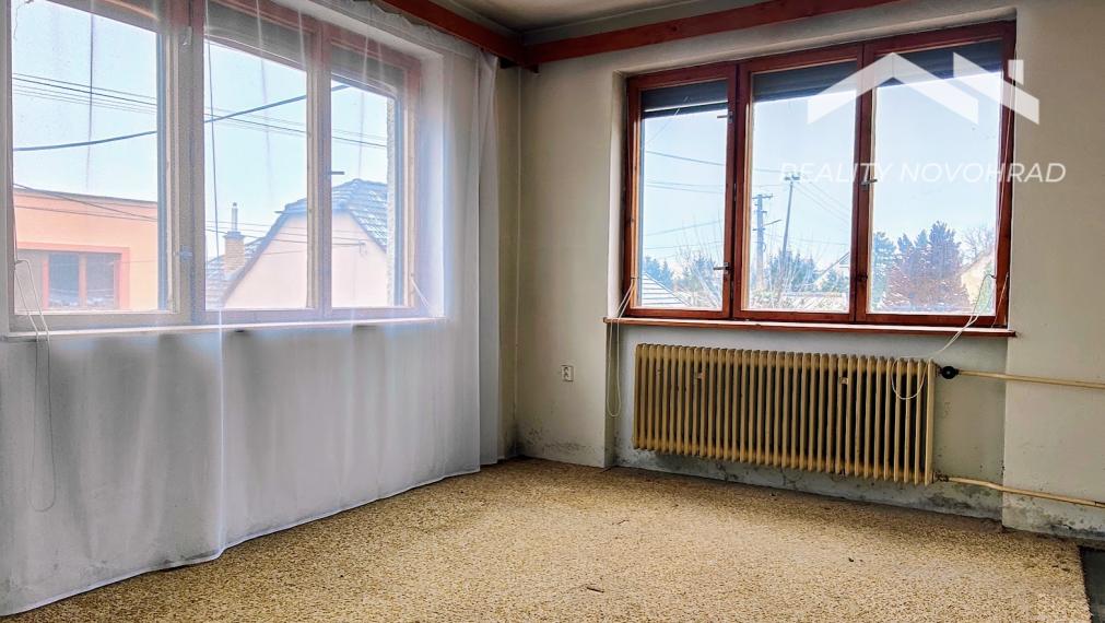 Dvojpodlažný rodinný dom v obľúbenej lokalite Malá Ves