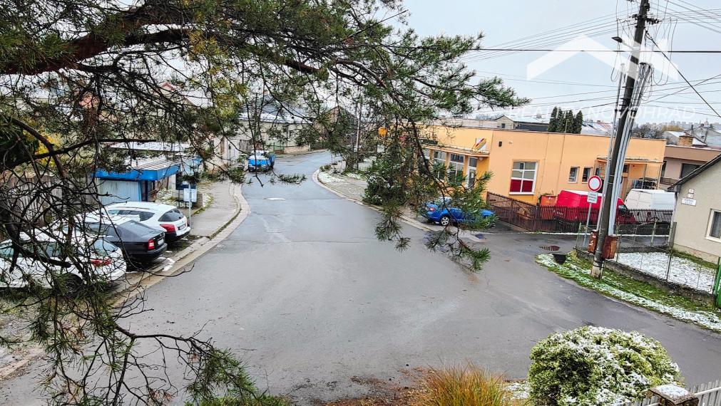 Dvojpodlažný rodinný dom v obľúbenej lokalite Malá Ves