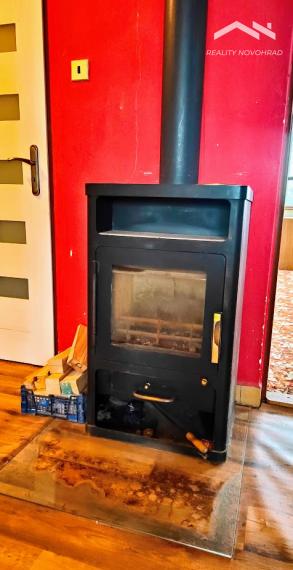 Dvojpodlažný rodinný dom v obľúbenej lokalite Malá Ves