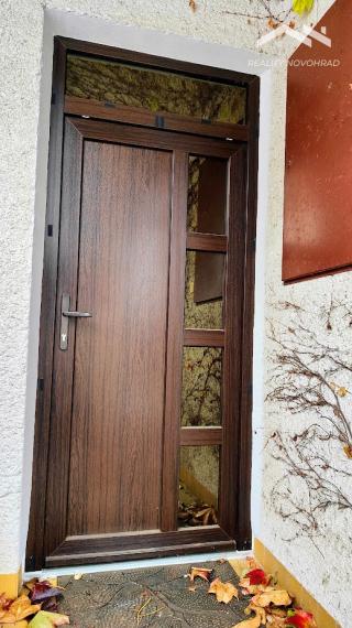 Dvojpodlažný rodinný dom v obľúbenej lokalite Malá Ves