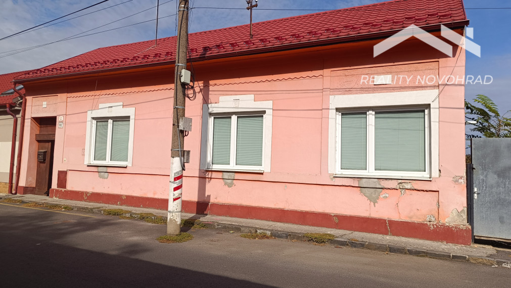 PRÍZEMNÝ RODINNÝ DOM LUČENEC.