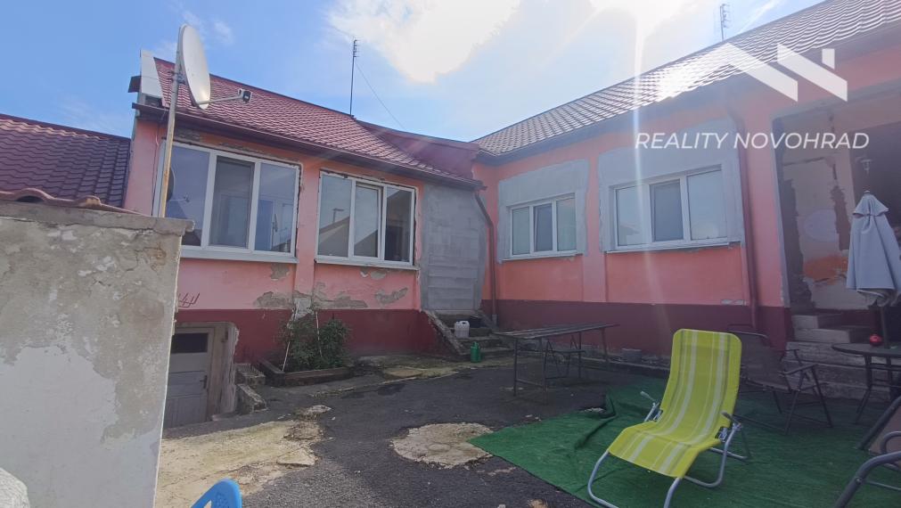 PRÍZEMNÝ RODINNÝ DOM LUČENEC.