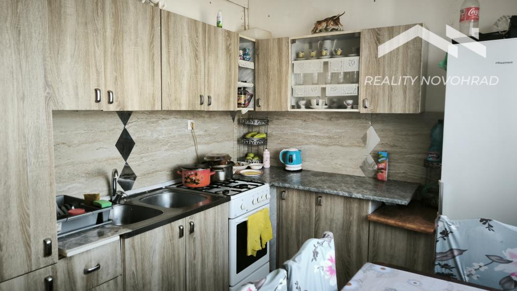 3 IZBOVÝ BYT LUČENEC - PREDAJ