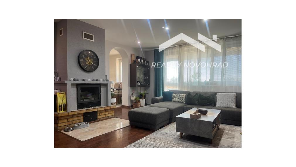 VIDINÁ okr. LUČENEC - RD 240 m2 , BAZÉN, TERASA, GARÁŽ - komplet zrekonštruovaný a zariadený