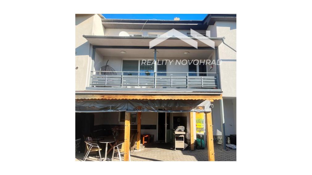 VIDINÁ okr. LUČENEC - RD 240 m2 , BAZÉN, TERASA, GARÁŽ - komplet zrekonštruovaný a zariadený