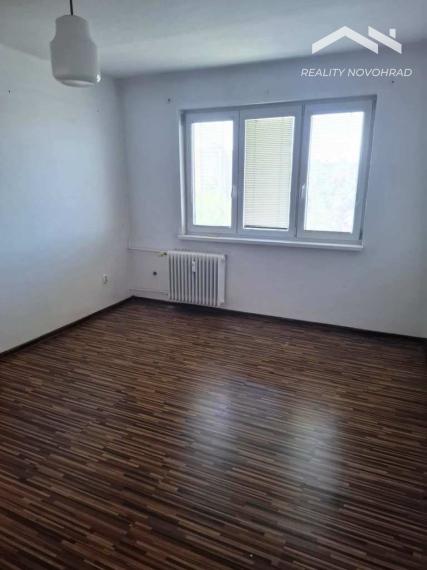 Rúbanisko I - 2 - izbový byt 46 m2, BALKÓN, čiastočná rekonštrukcia, KRÁSNY VÝHĽAD na okolie