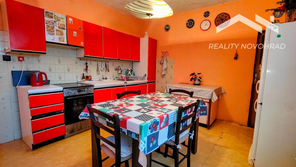 🏡 Rodinný dom s potenciálom v pokojnej časti Lučenca – Opatová