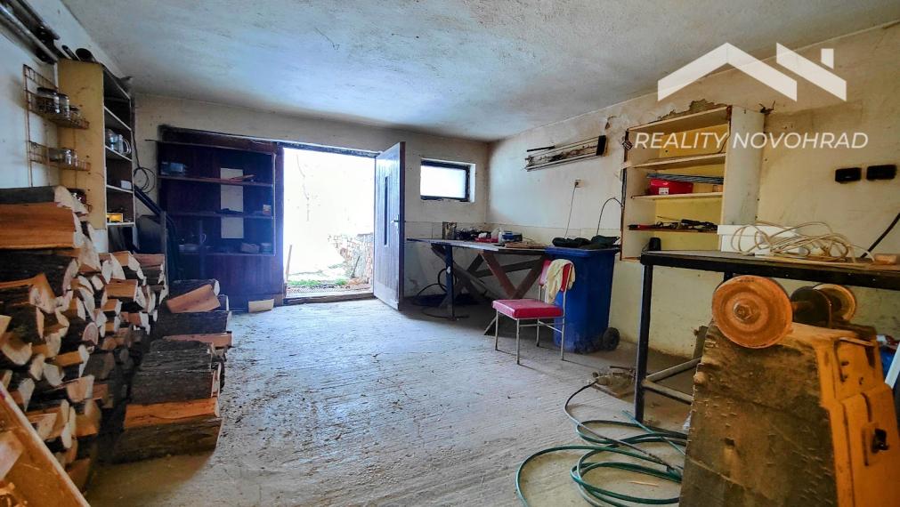 🏡 Rodinný dom s potenciálom v pokojnej časti Lučenca – Opatová