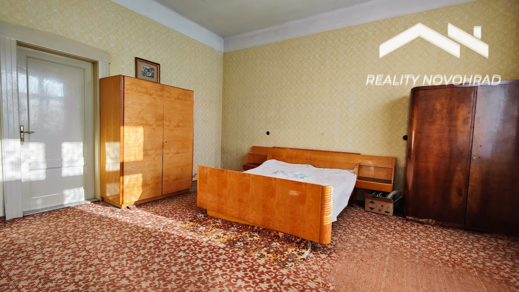 Rodinný dom s jedinečnou atmosférou a veľkorysým priestorom – Lovinobaňa