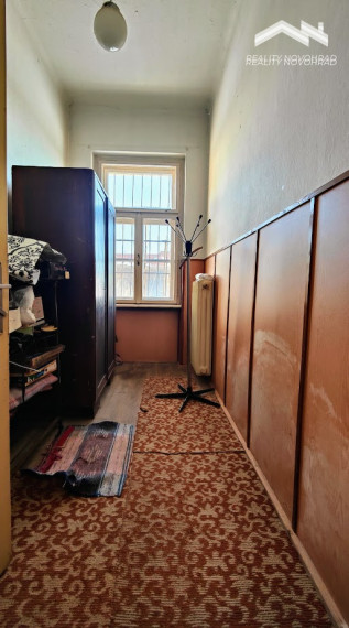 Rodinný dom s jedinečnou atmosférou a veľkorysým priestorom – Lovinobaňa