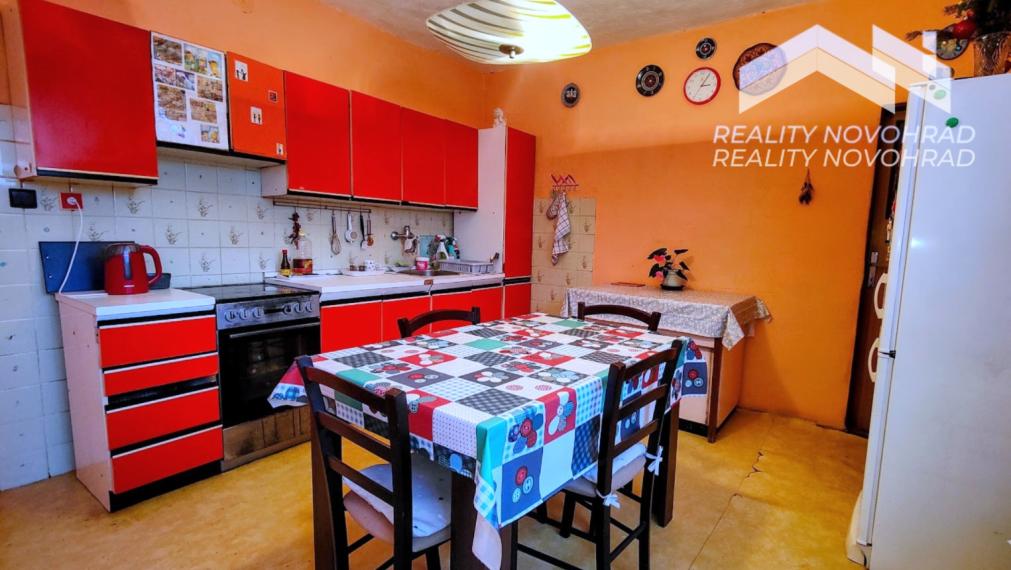 🏡AKCIA -  Rodinný dom s perspektívou modernizácie - Opatová, Lučenec