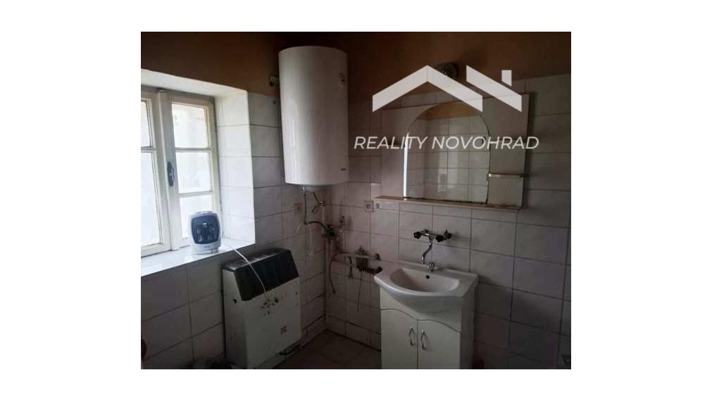 TOČNICA - CHARIZMATICKÝ SEDLIACKY DOM NA KRÁĽOVSKOM POZEMKU 3320 m2!!!