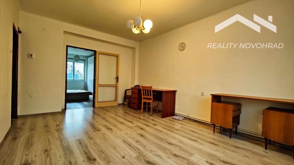 Komorné bývanie v tehlovom dome: 2-izbový byt so záhradkou – Halič