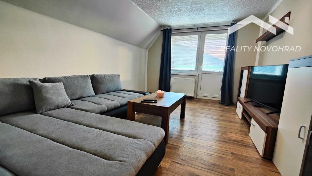 Komfortné bývanie v Zlatne – 2-izbový byt s dvoma loggiami aj so zariadením