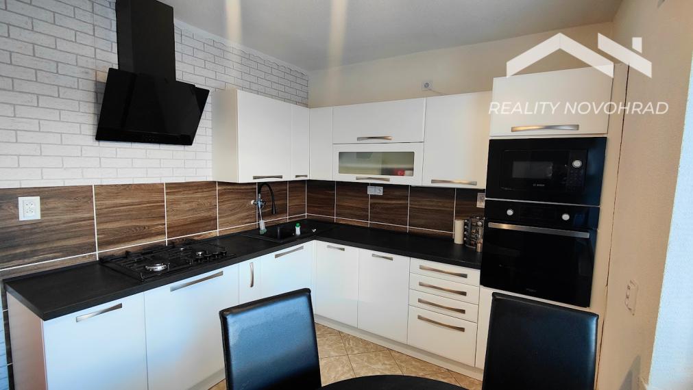 Komfortné bývanie v Zlatne – 2-izbový byt s dvoma loggiami aj so zariadením