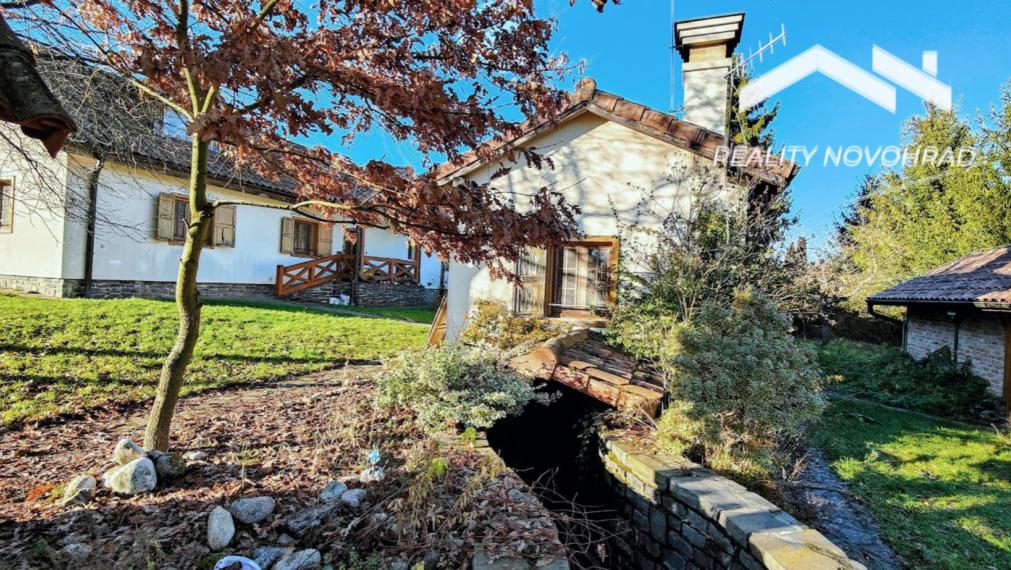 NOVÁ CENA: Rodinná usadlosť ideálna pre milovníkov koní a pokojného vidieckeho života