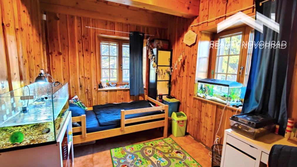 NOVÁ CENA: Rodinná usadlosť ideálna pre milovníkov koní a pokojného vidieckeho života