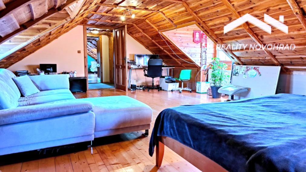 NOVÁ CENA: Rodinná usadlosť ideálna pre milovníkov koní a pokojného vidieckeho života