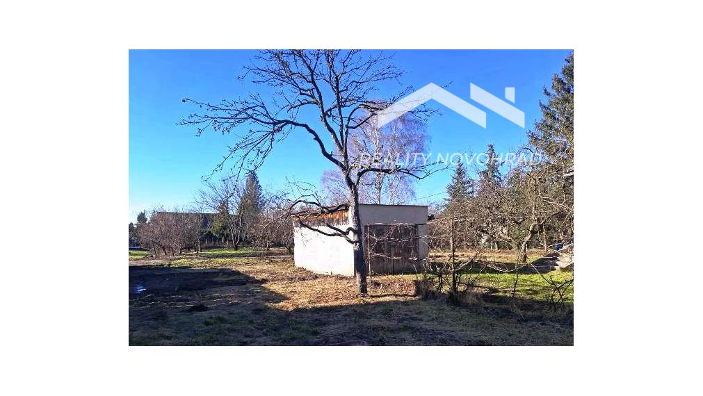 PLEŠ -domček s OVOCNÝM SADOM 2049 m2 a nekonečným potenciálom