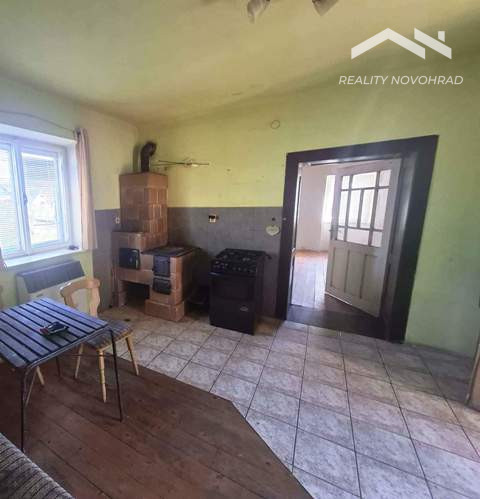 TOČNICA - CHARIZMATICKÝ SEDLIACKY DOM NA KRÁĽOVSKOM POZEMKU 3320 m2!!!