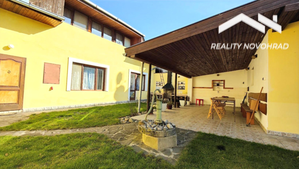 Nadčasový dom pri parku v Lučenci – priestor, štýl a súkromie v dokonalej harmónii