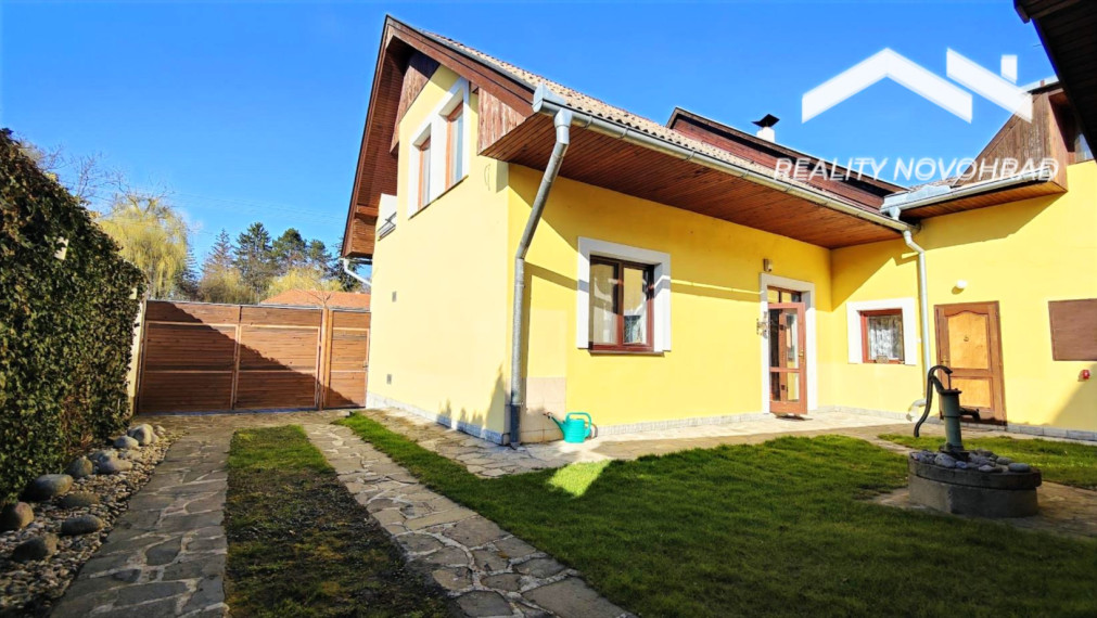 Nadčasový dom pri parku v Lučenci – priestor, štýl a súkromie v dokonalej harmónii